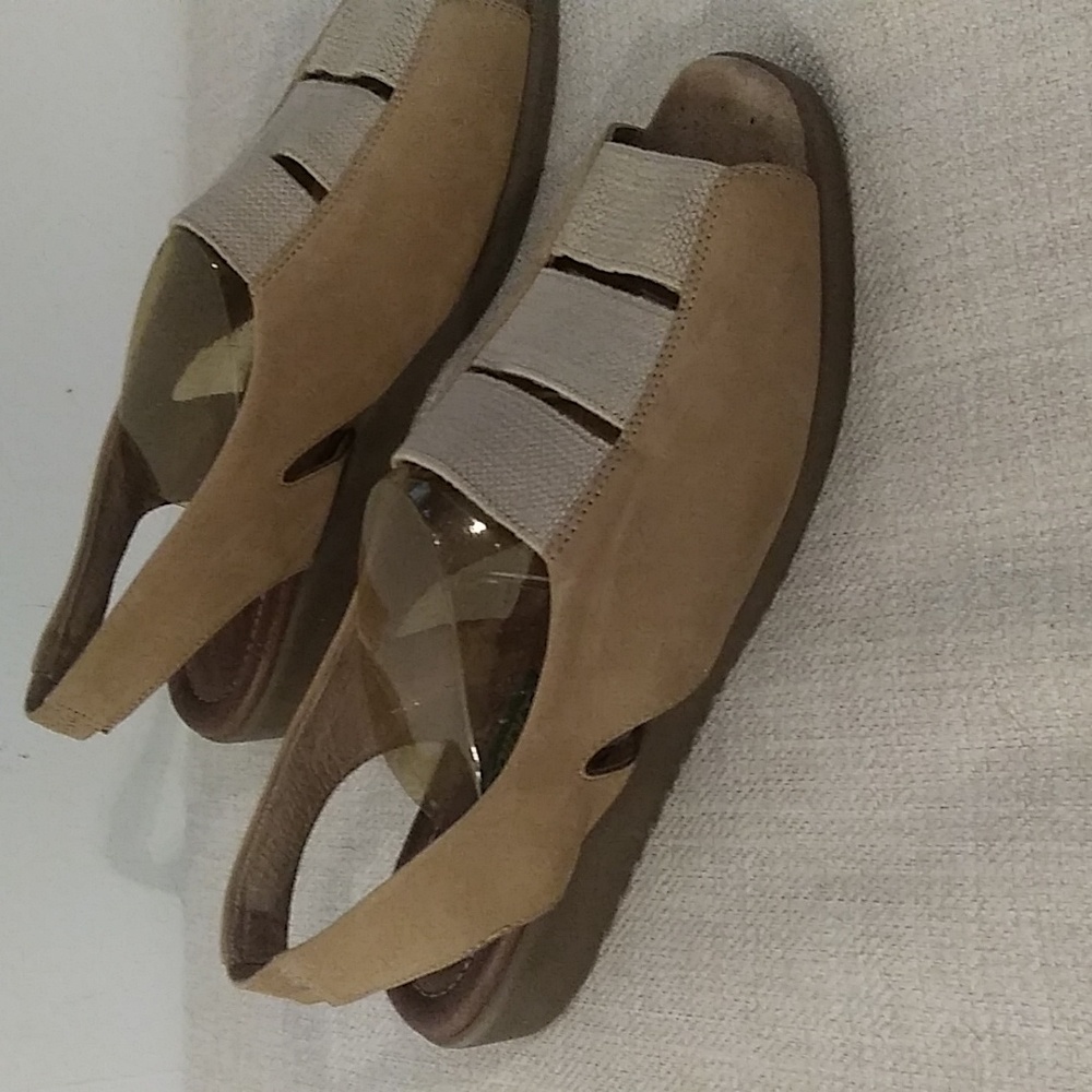 Easy Spirit strap sandals sz 8 - Picture 2 of 4